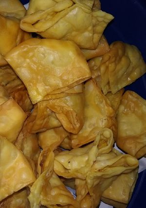 Foto resep Kulit pangsit isi ayam & wortel