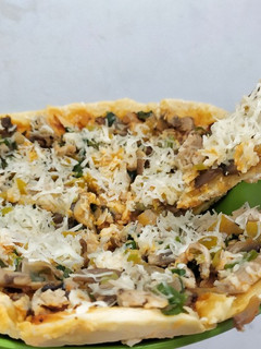Foto resep Pizza Homemade topping ayam jamur (with teflon no oven) #1