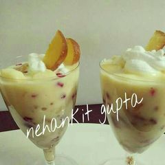 A picture of Gulab jamun custard pudding.