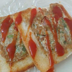 A picture of Egg pocket toast.