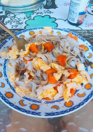 Una foto de Fideos de arroz fáciles