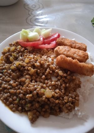 Una foto de Lentejita con deditos de pollo