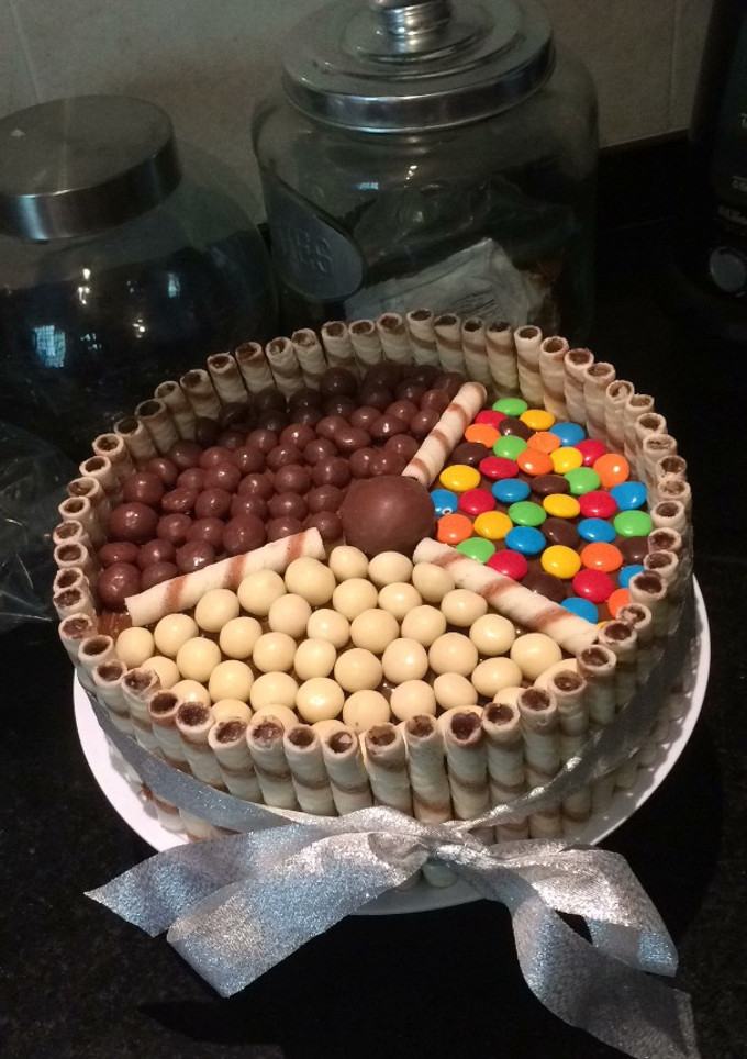 Una foto de Torta golosinera de chocolate