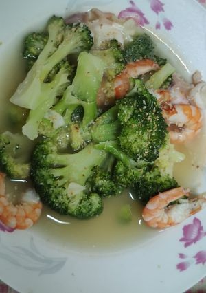 炒花椰菜 的食譜成品照片