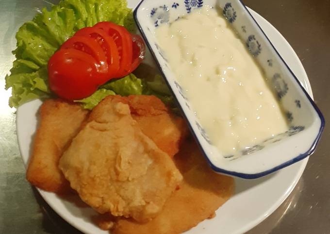 Fish n Chips with Tartar Sauce