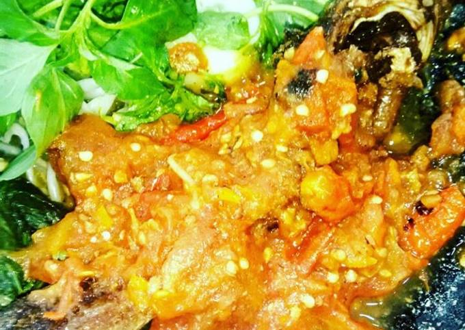 Resep Sambel layah lele+lalapan oleh Anna Suci - Cookpad