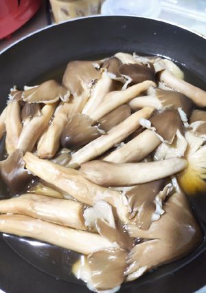 รูปของ เห็ดโคนต้มน้ำปลา by SanD