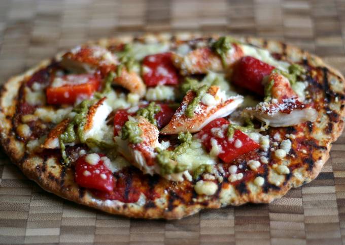Recipe of Ultimate Sophie&#39;s paprika chicken red pepper and pesto flatbread pizza