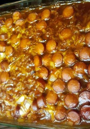 A picture of Beans and weenies, southern style.