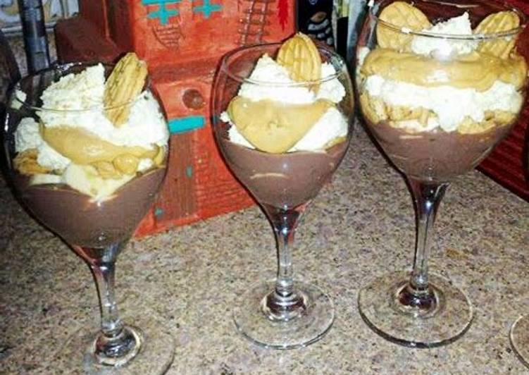 Steps to Prepare Super Quick Homemade ~Nutter Butter Banana Chocolate Parfaits~
