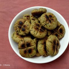 A picture of Matar Baati or Bati / Green peas baati or bati.
