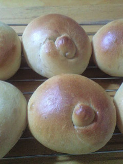 A picture of Kneaded in a Bread Machine: Brown Sugar Bread & Brown Sugar-Kinako Bread.