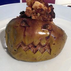 A picture of Vickys Halloween Shrunken Heads with Exploding Brains!.