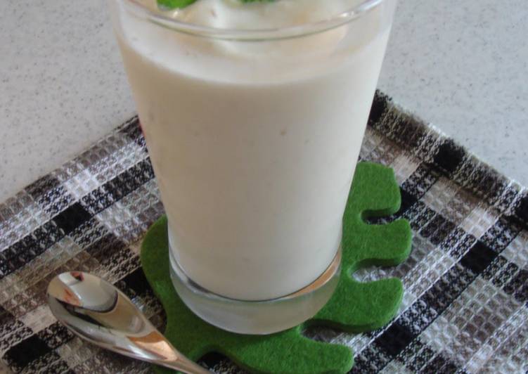 Cafe-style Banana Juice