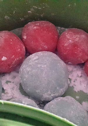 A picture of Bry's Daifuku (Japanese recipe: Azuki Filled Sweet Mochi) Vegan.