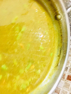 A picture of Mudavattukal soup.