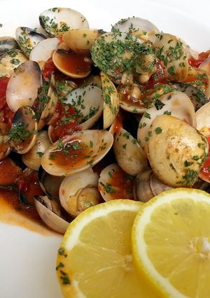 A picture of Clam In Tomato Sauce.