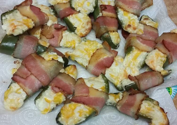 Recipe of Perfect Cheesy Bacon Jalapeño Poppers