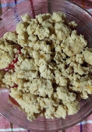 Une photo de Cobbler (crumble soufflé) des fraises