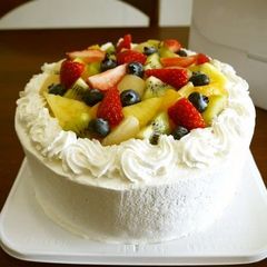 A picture of Easy! Fruit Decorated Cake.