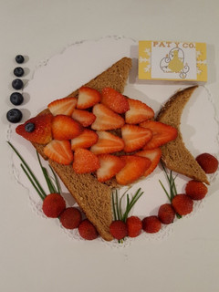 Una foto de Desayuno con fresas!!!