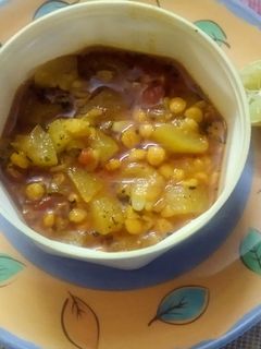 लौकी चने की दाल (Lauki chane ki dal recipe in hindi) रेसिपी मुख्य फोटो