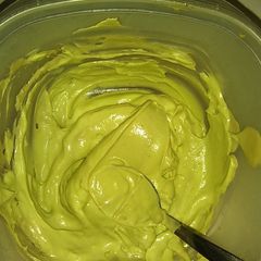 A picture of Avocado Creme.
