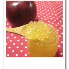 A picture of Apple & Lemon Jam.