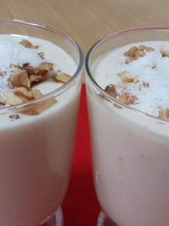 Una foto de Batido de plátano, y coco