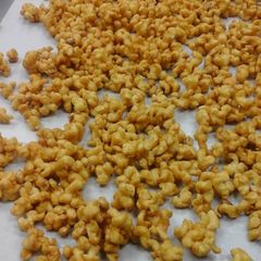 A picture of Addictive Caramel Puff Corn.