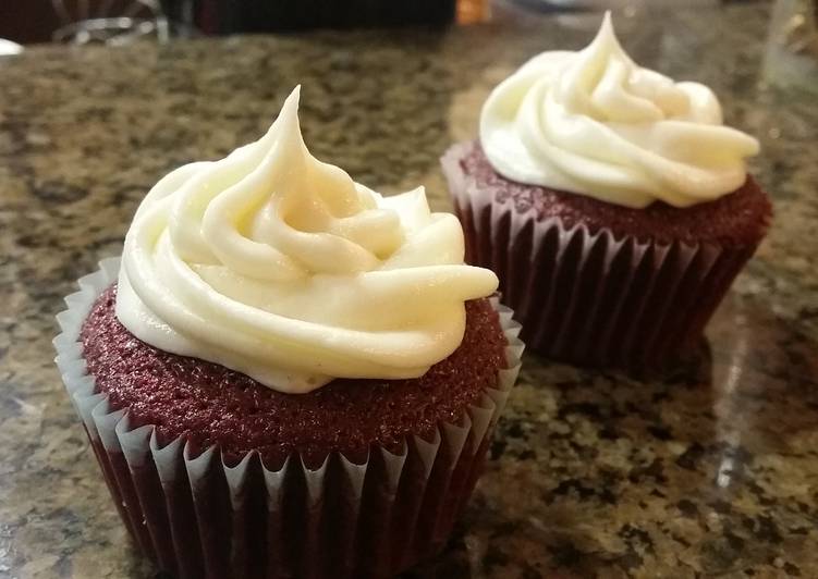 Simple Way to Prepare Super Quick Homemade Red Velvet Cupcakes