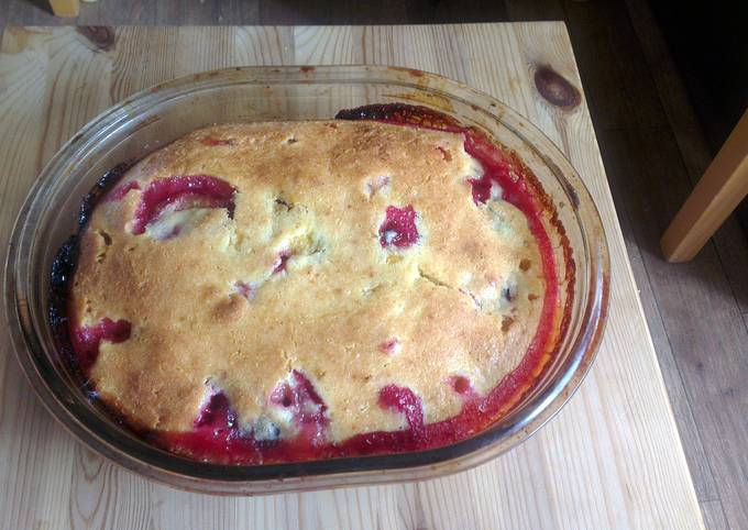 Plum pie