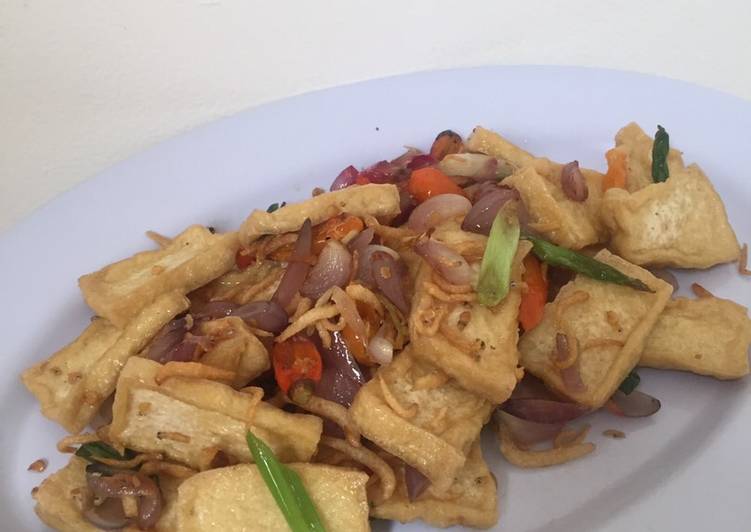 Rahasia Bikin Tahu tumis cabe bawang by Dhillasina, Lezat Sekali