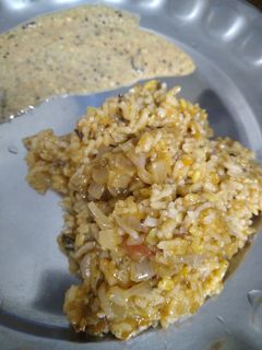 लाल-पीली मिली टमेटो राईस रेसिपी मुख्य फोटो