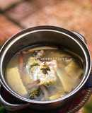 Canh cá khế nấu ngót với măng chua và lá me đất