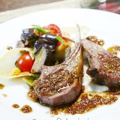 A picture of Lamb Chops.