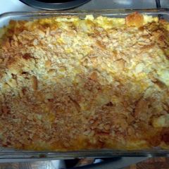 A picture of cheesey potato casserole.
