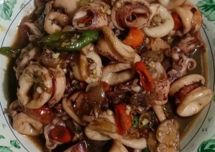 makanan Cumi Hitam manis yang Sempurna