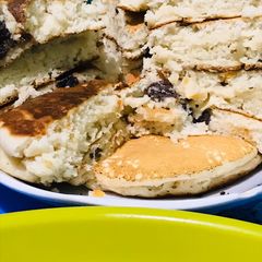 A picture of Carrot raisin pancake.