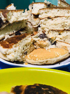 A picture of Carrot raisin pancake.