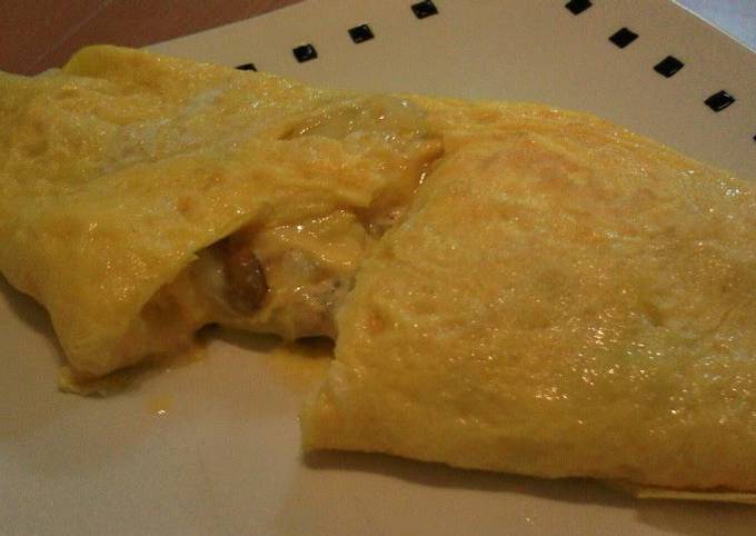 Omelet Filled with Natto, Tuna and Mayonnaise Recipe by cookpad.japan ...