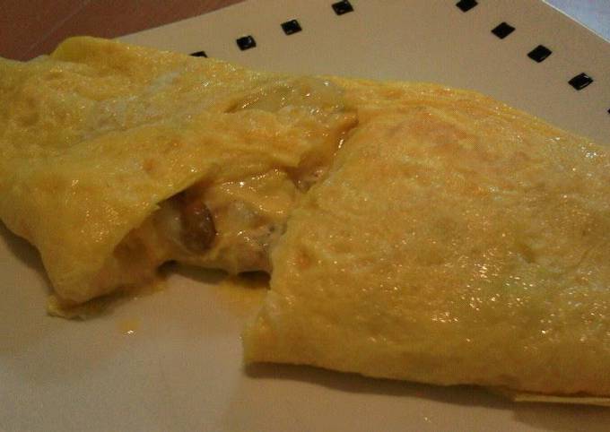 Recipe of Jamie Oliver Omelet Filled with Natto, Tuna and Mayonnaise