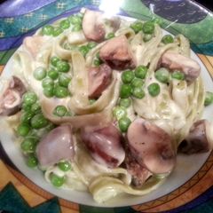 A picture of Chris's Veggie Fettuccini Alfredo.