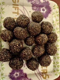 எள்ளு உருண்டை (Ellu urundai recipe in tamil) செய்முறை முக்கிய புகைப்படம்