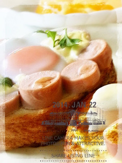 A picture of Fish Sausage Flower Toast!.