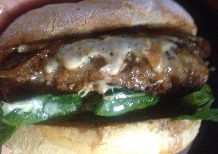 Lamb, Rosemary &amp; Mint Burger With Herb &amp; Garlic Butter!