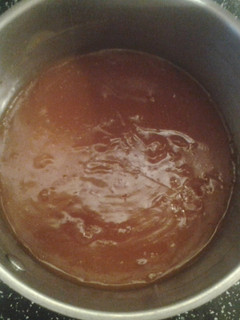 A picture of Sweet and sour sauce.