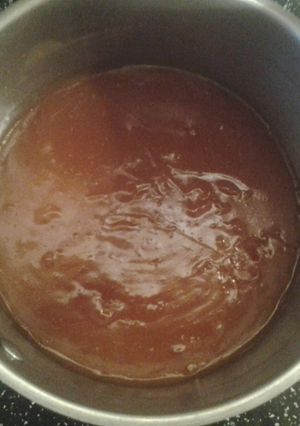 A picture of Sweet and sour sauce.
