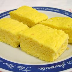 A picture of Fluffy with Okara Honey and Yogurt Cake.