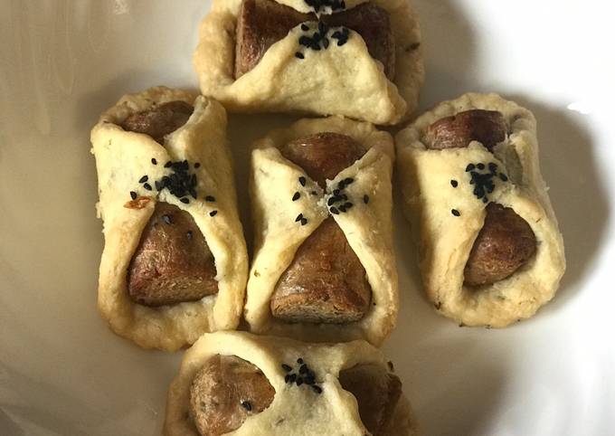 Vegetarian Sausage Rolls pastries